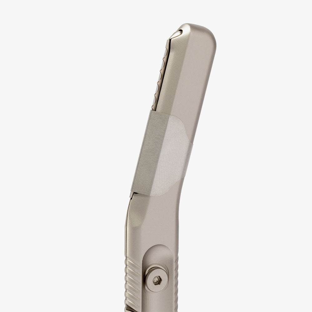 Leaf-Shave-Dermaplaner-Silver-02