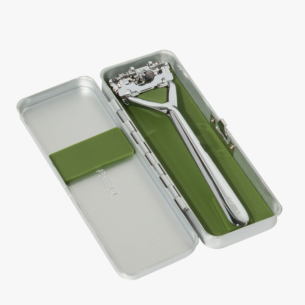 Leaf-razor-case-01m3natsapzuJ3R