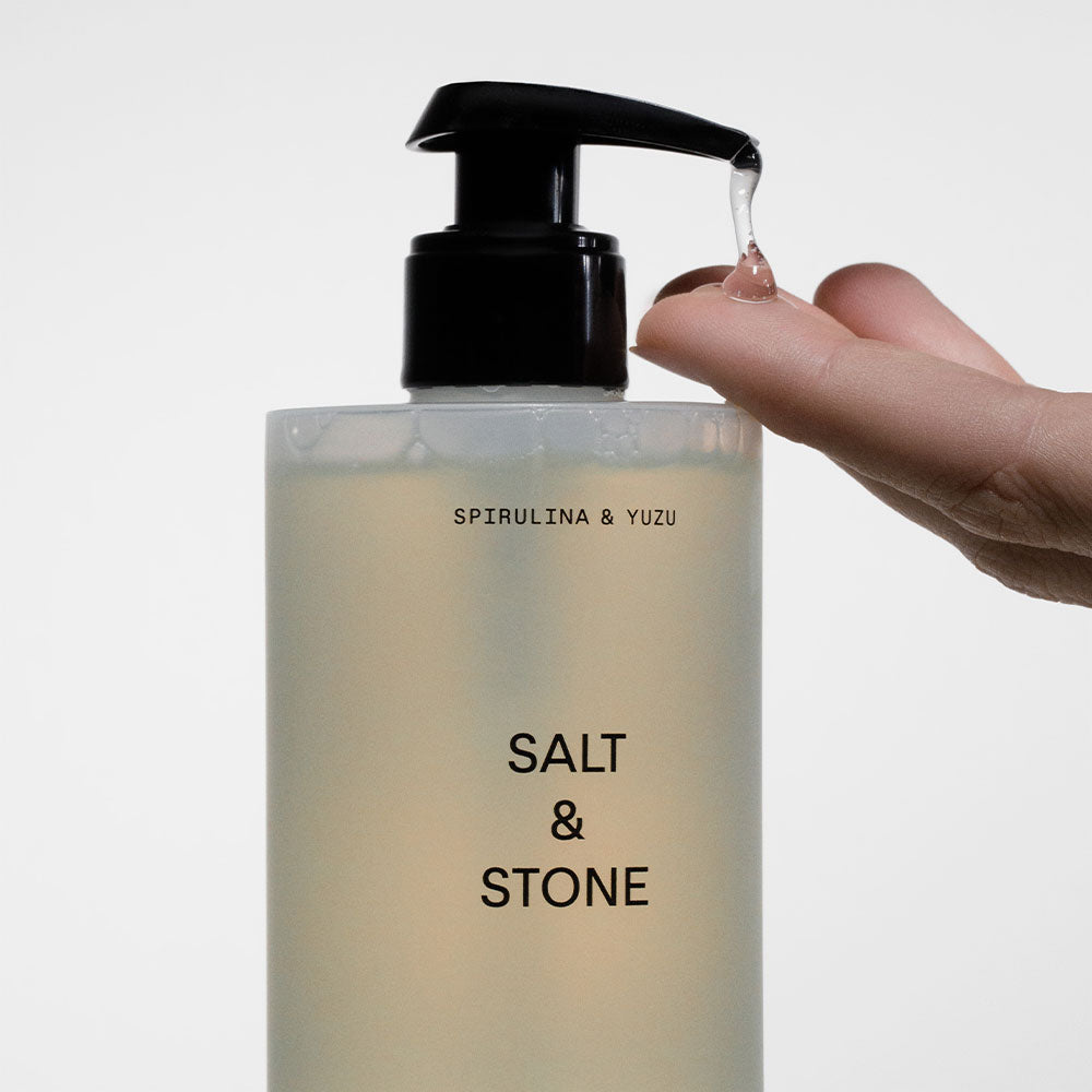 Salt-Stone-Facial-Cleanser-04